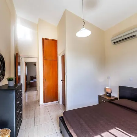 Polyxeni Villa Peyia